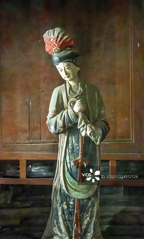 晋祠圣母殿宋代彩塑侍女像图片素材