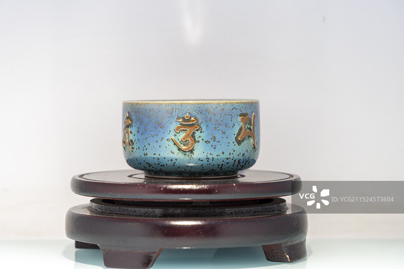 河南省许昌市禹州市中国钧瓷文化园钧瓷展品图片素材