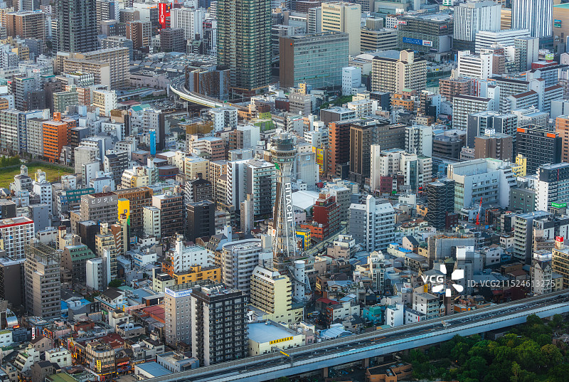 霓虹国，大阪市，浪速区，通天阁本通商店会，明治时期，商业区，商店街，新世界历史街区，惠美须东，航拍图片素材