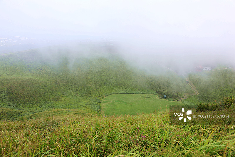 日本伊豆半岛大室山风光图片素材