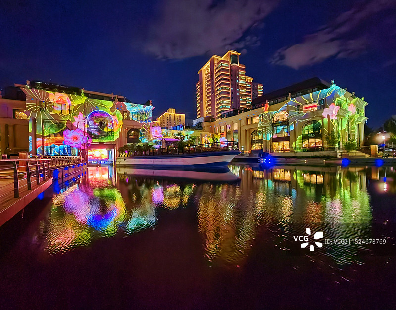 亮马河夜晚灯光秀图片素材