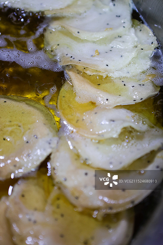 郴州著名小吃瓜片灯盏粑油盏粑制作过程和成品图片素材