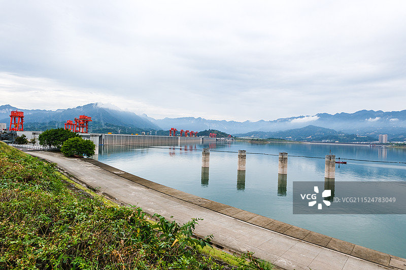中国湖北宜昌，长江三峡风光，高峡平湖，云雾缭绕，三峡大坝，三峡大坝185园区，西陵峡图片素材