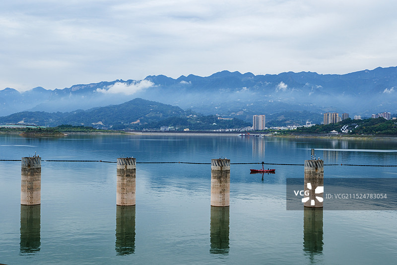 中国湖北宜昌，长江三峡风光，高峡平湖，云雾缭绕，三峡大坝，三峡大坝185园区，西陵峡图片素材