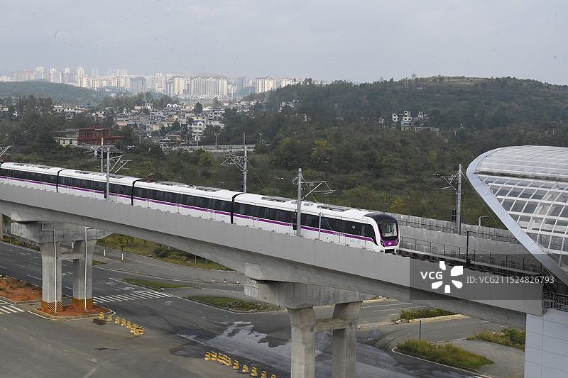 贵阳第四条地铁地铁S1号线试运行开通在即图片素材