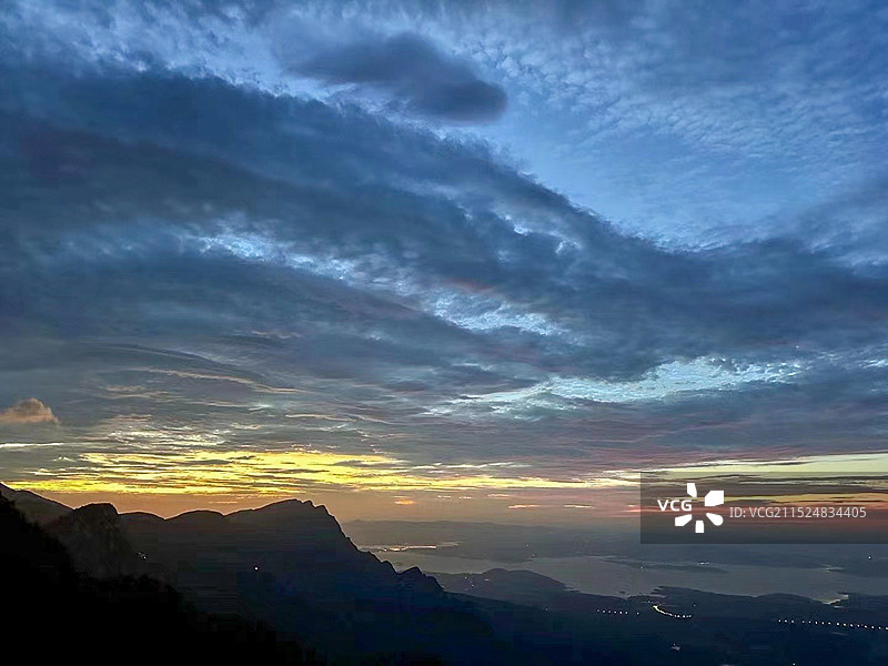 肇庆鼎湖山日落图片素材