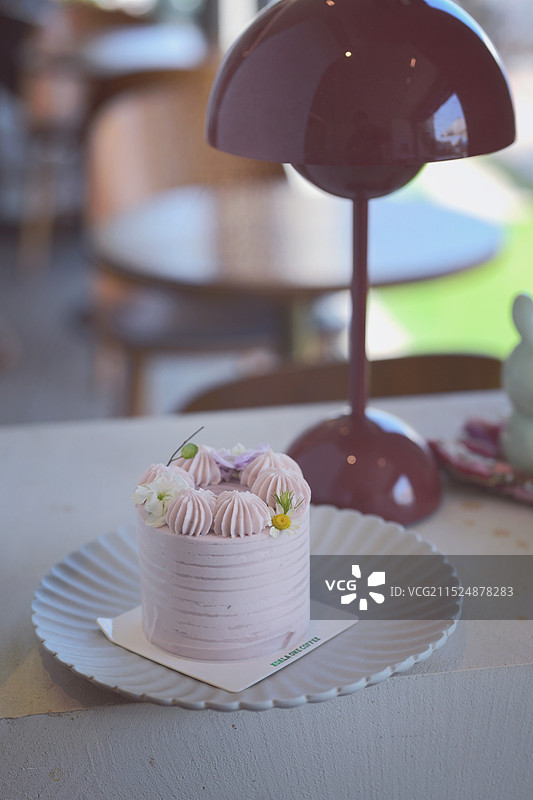 桌上蛋糕特写镜头图片素材
