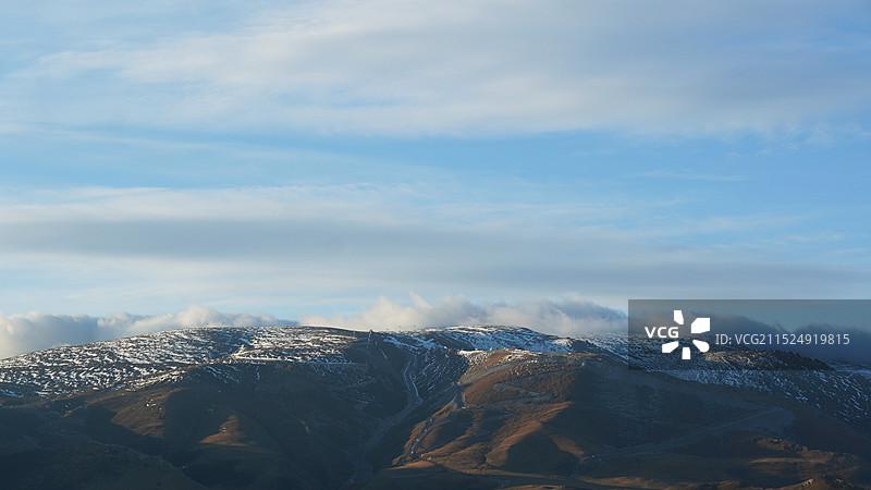 雪映晨光图片素材