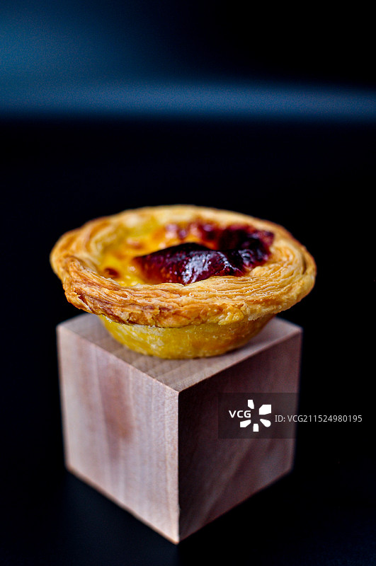 西点葡式蛋挞点心美食静物特写图片素材