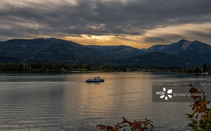 暮归---沃尔夫冈湖图片素材