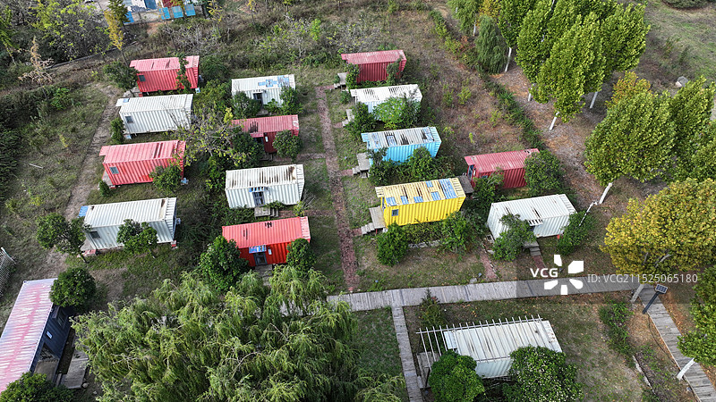 山东枣庄山亭区翼云湖柜族部落休闲旅游度假区图片素材