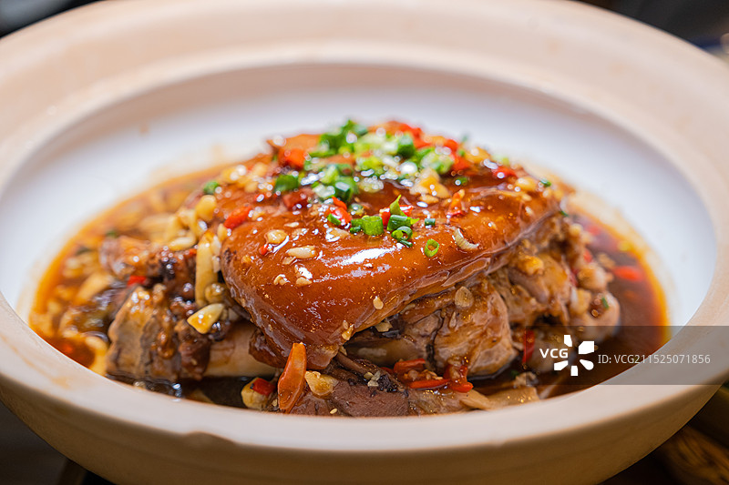 湘菜麻辣炖猪肘猪蹄图片素材