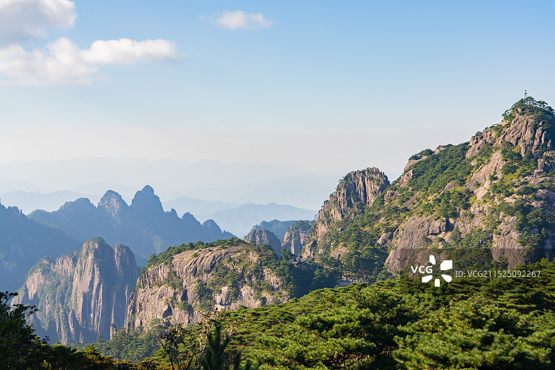 安徽黄山光明顶晴天风景图片素材