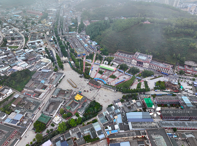 青海省西宁市湟中塔尔寺航拍图片素材