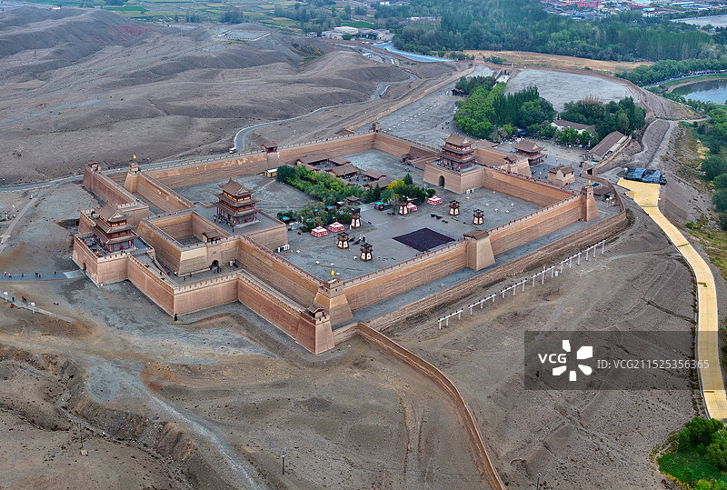 甘肃省嘉峪关市天下第一雄关嘉峪关景区航拍图片素材