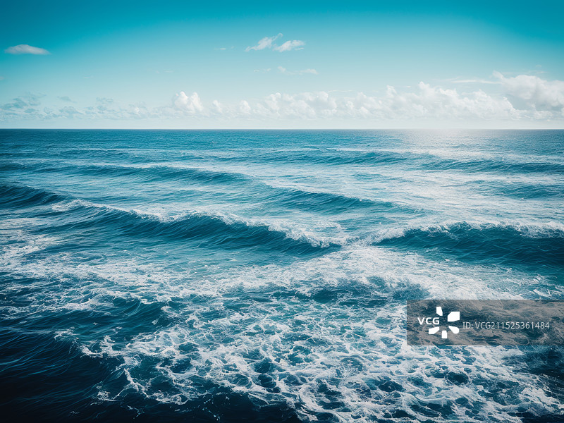 蓝天白云下的大海图片素材