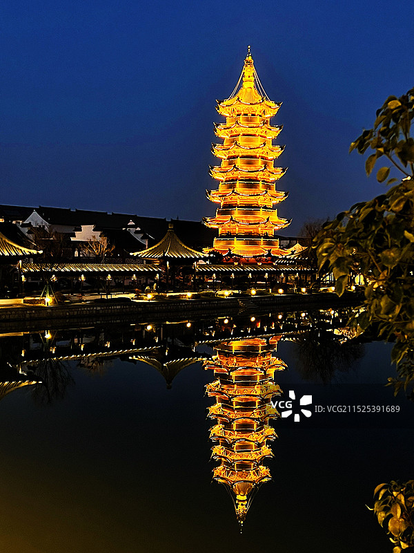 夜幕下的安方塔图片素材