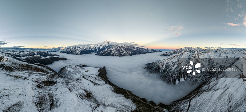 子梅垭口图片素材