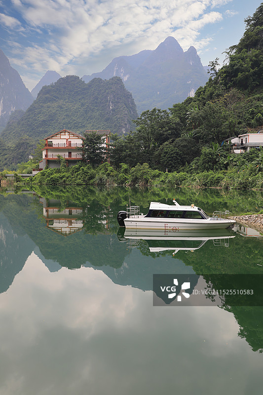 广西凌云县浩坤湖图片素材