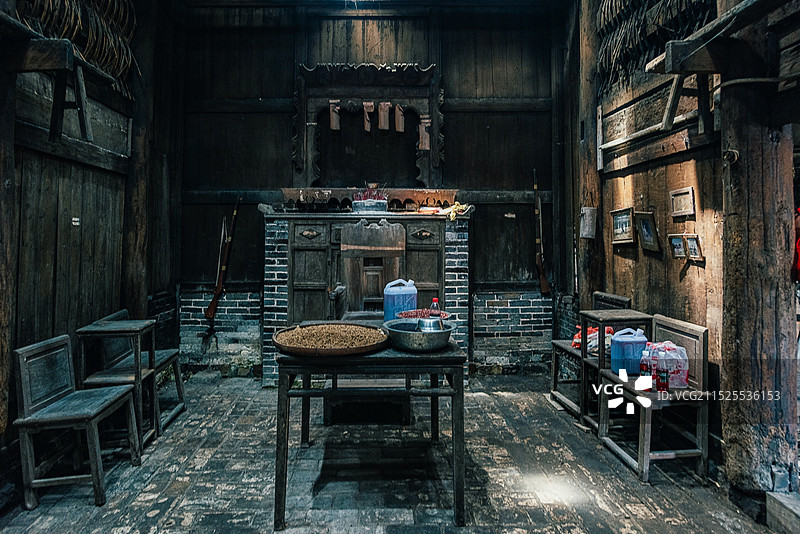 广东清远市连南县三排镇南岗村千年瑶寨图片素材