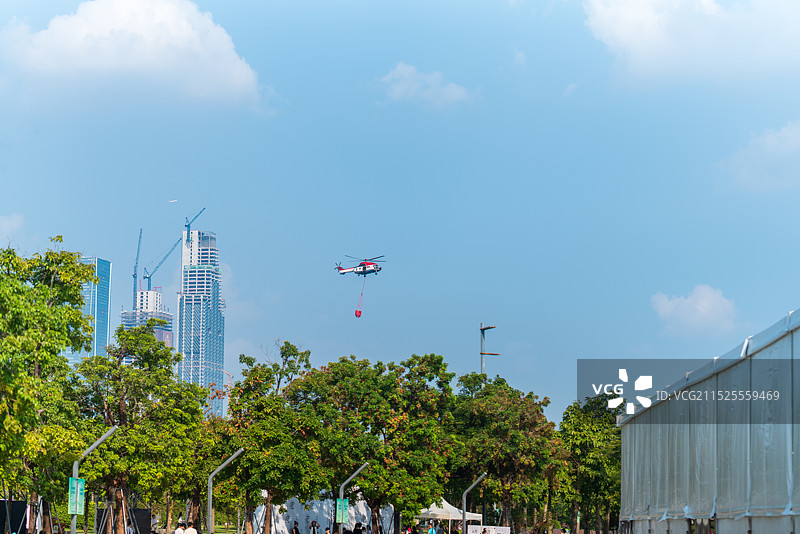 直升机消防演练图片素材