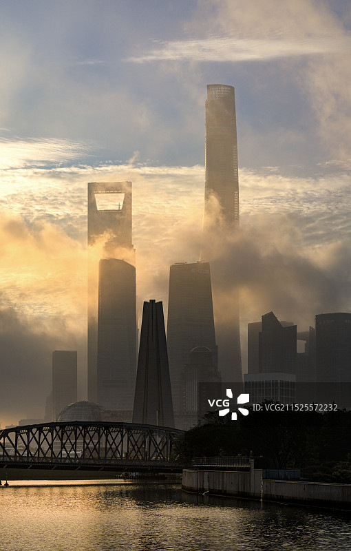 上海外滩日出图片素材