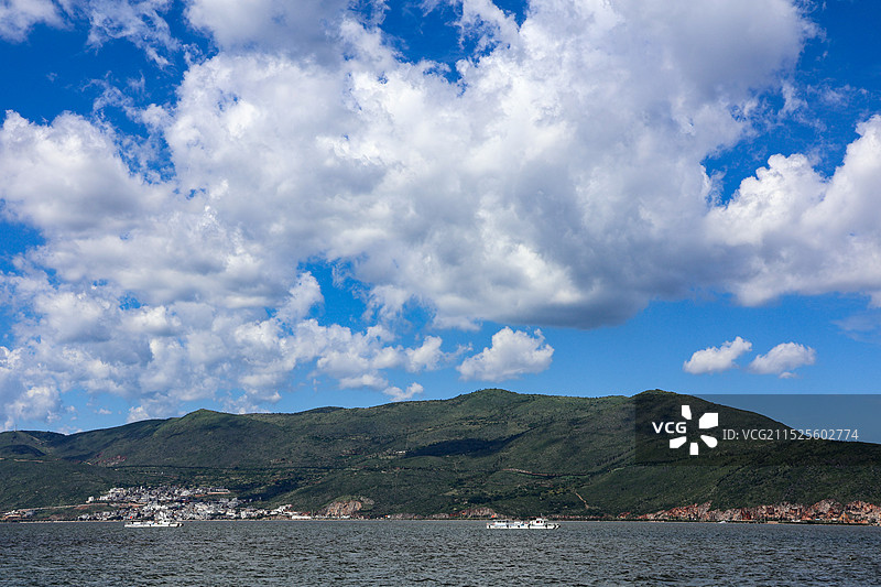 云南大理洱海苍山风光图片素材