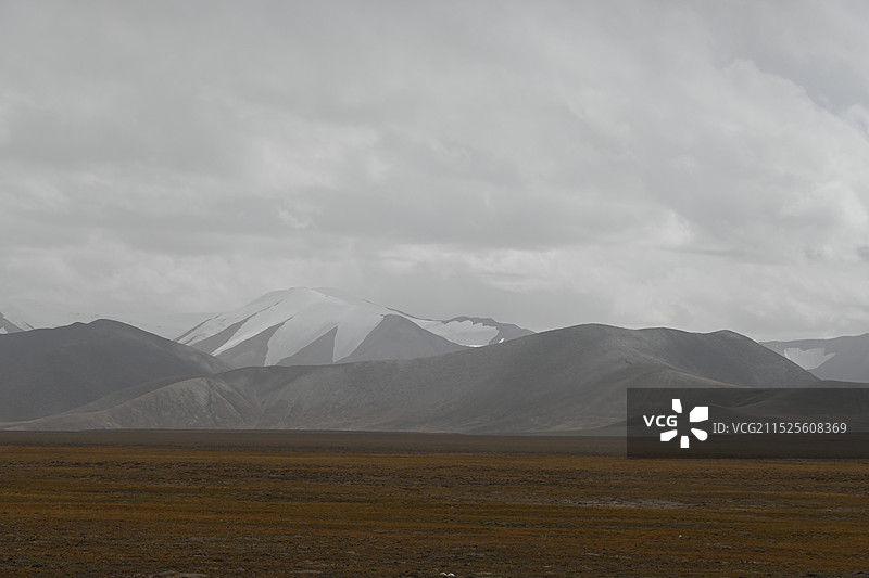可可西里玉虚峰雪山图片素材