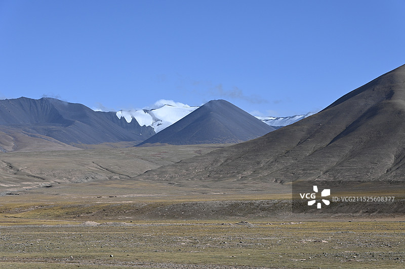 可可西里玉虚峰雪山图片素材