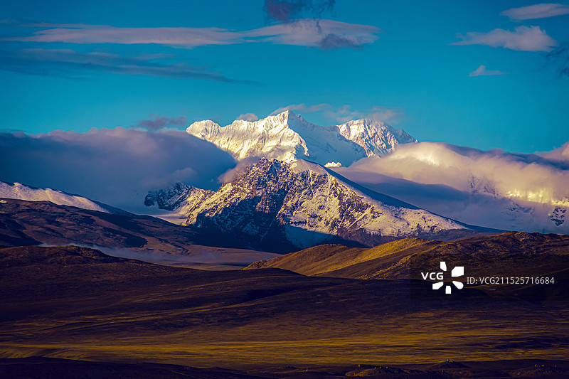 干城章嘉峰图片素材