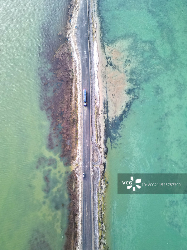 西台吉乃尔湖图片素材