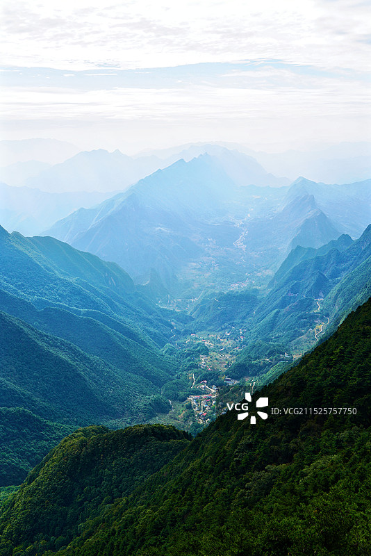 秦岭天竺山图片素材