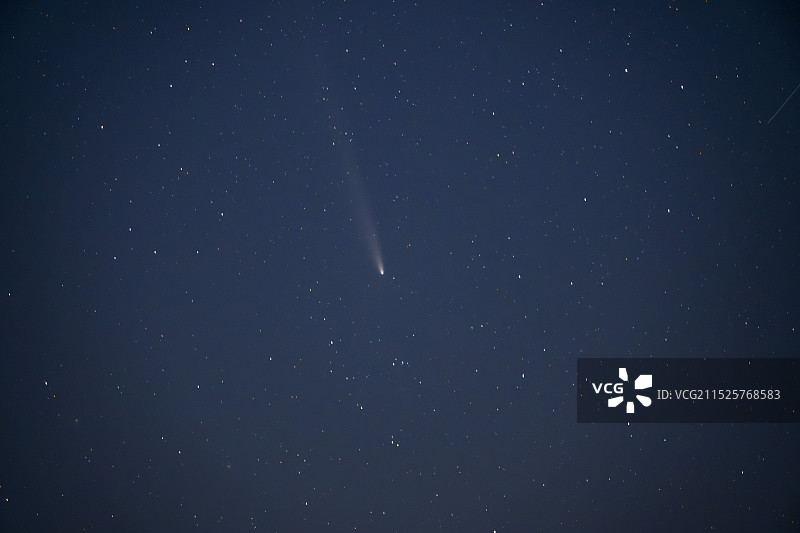 紫金山-阿特拉斯彗星图片素材