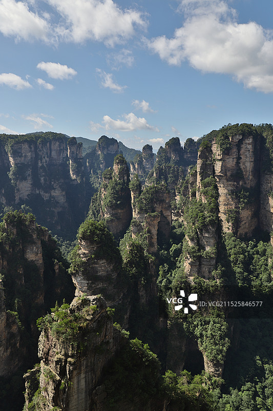 怪石嶙峋图片素材