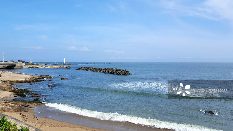 日本千叶县铫子市，从酉明浦眺望远方的灯塔图片素材