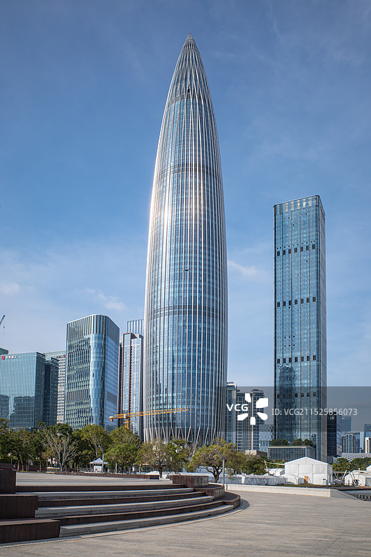 深圳湾春笋华润大厦蓝天下多角度全景图高清4K图片素材