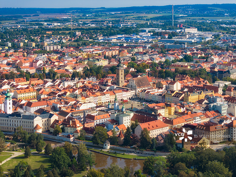 捷克共和国，南捷克州，捷克布杰约维采（ČESKÉ BUDĚJOVICE）百威小镇，航拍图片素材