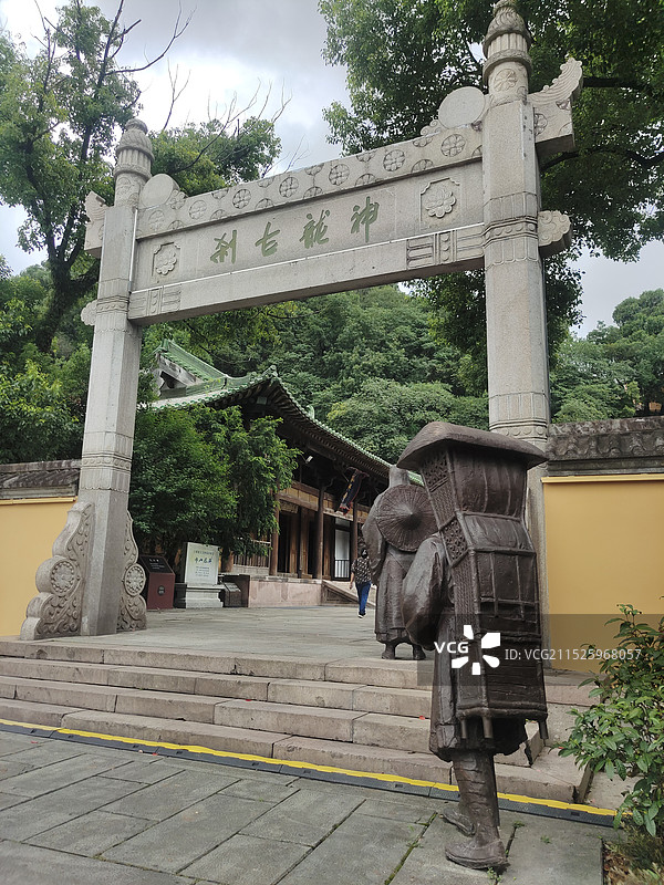 浙江台州临海的龙兴寺图片素材