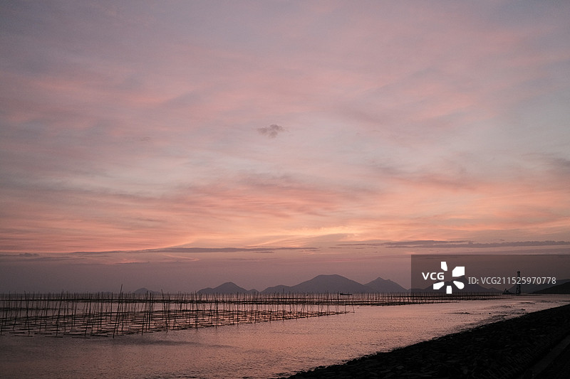 浙江省宁波市象山县鹤浦渔港日落风光图片素材