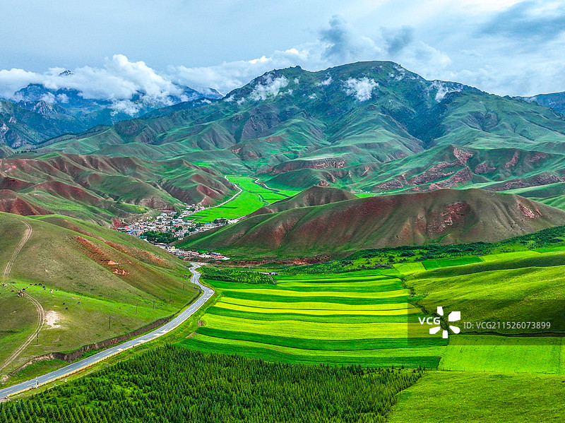 俯瞰卓尔山风景图片素材