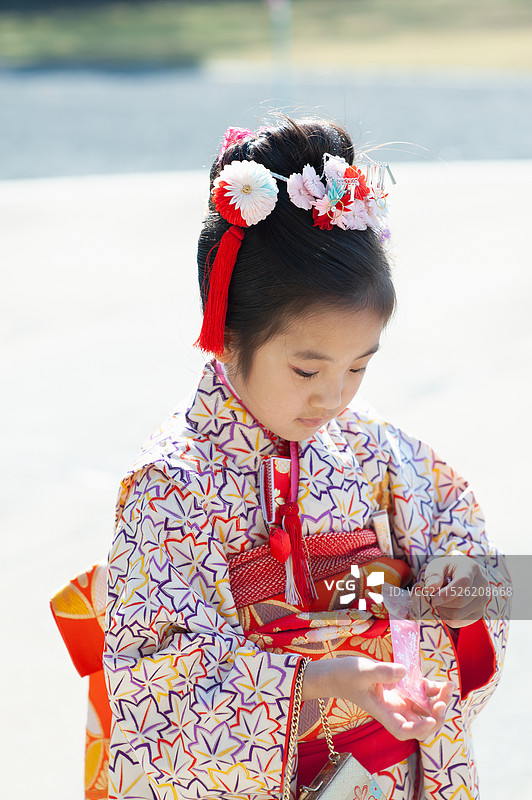 庆祝七五三节的女孩们图片素材