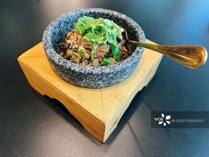 擂椒皮蛋茄子图片素材