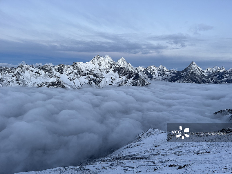 四姑娘山群峰图片素材