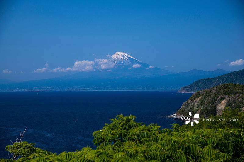 从情人岬看到的富士山图片素材