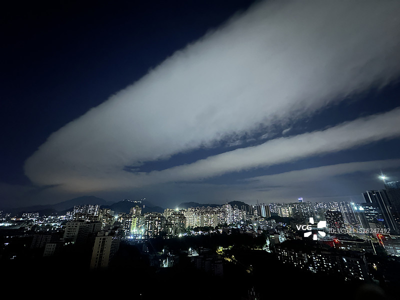 深圳台风来临前的云图片素材