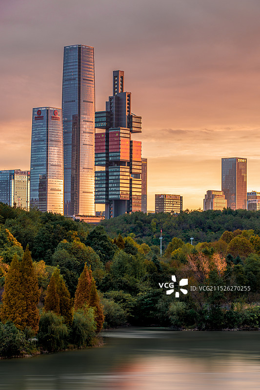 贵阳观山湖区朝霞20241025图片素材