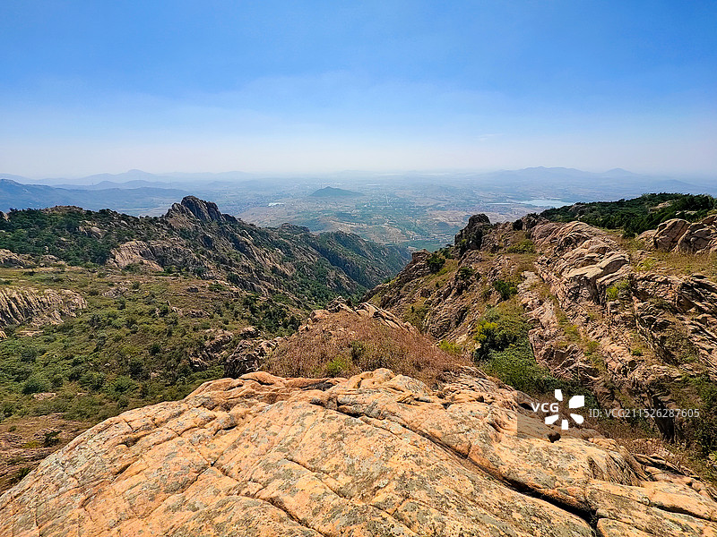 秋天寒露节气，临沂天马岛景区，金盆顶，承露台，小长城图片素材