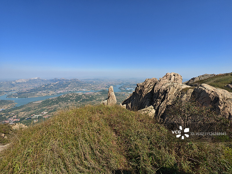 秋天寒露节气，临沂天马岛景区，金盆顶，承露台，小长城图片素材