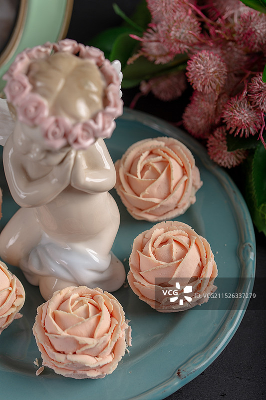 影棚拍摄电商图片手工鲜花月饼甜食中秋节食品图片素材