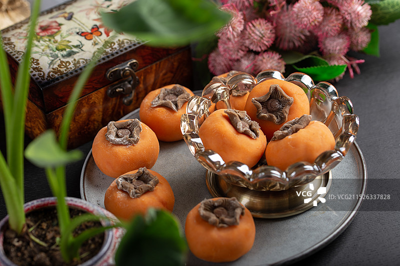 影棚拍摄电商图片手工柿子月饼甜食中秋节食品图片素材